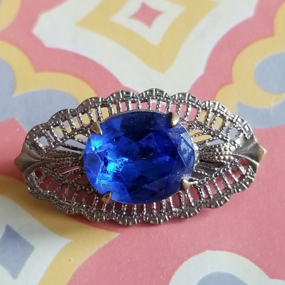 Vintage Jewelry - Vintage Art Deco blue gem brooch pin silver tone